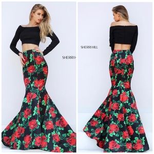 SHERRI HILL black rose floral printed formal satin mermaid maxi skirt with train